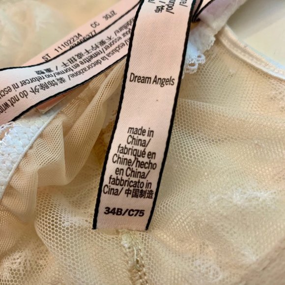 Victoria’s Secret high neck keyhole Lace Bra - Picture 5 of 7